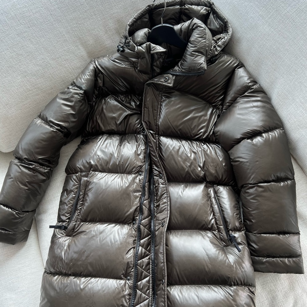 Aritzia super puff winter jacket in olive size XS